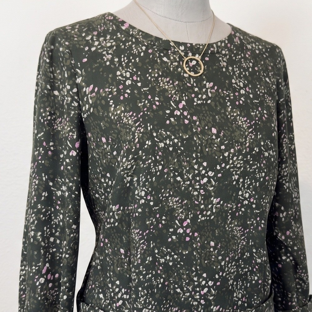 Banana Republic Womens Large Olive Green Pink Abstract Pebble Print Blouse L